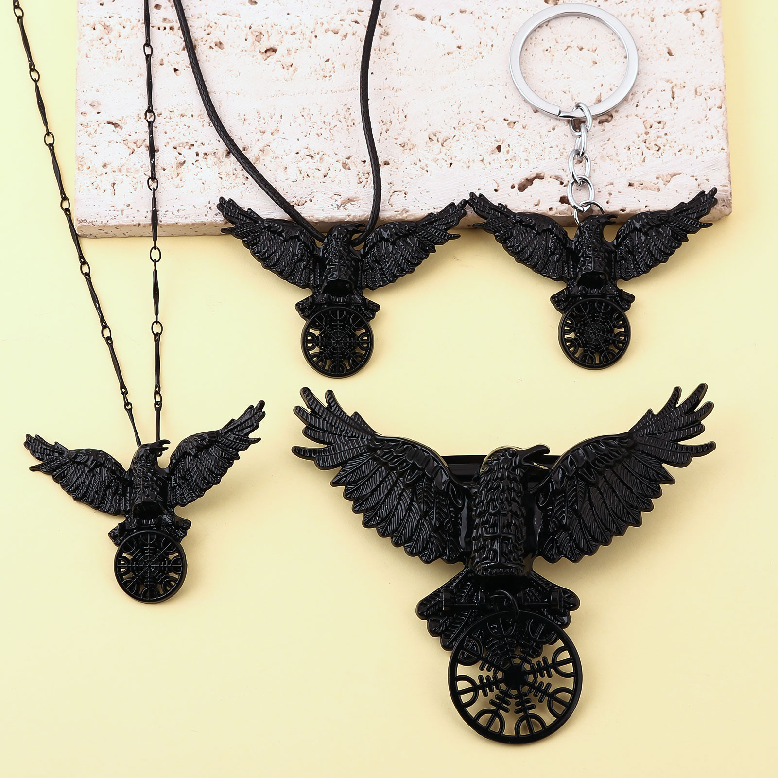 Compass Keychain Mini - Vintage Viking Black Crow สร้อยคอ Odin