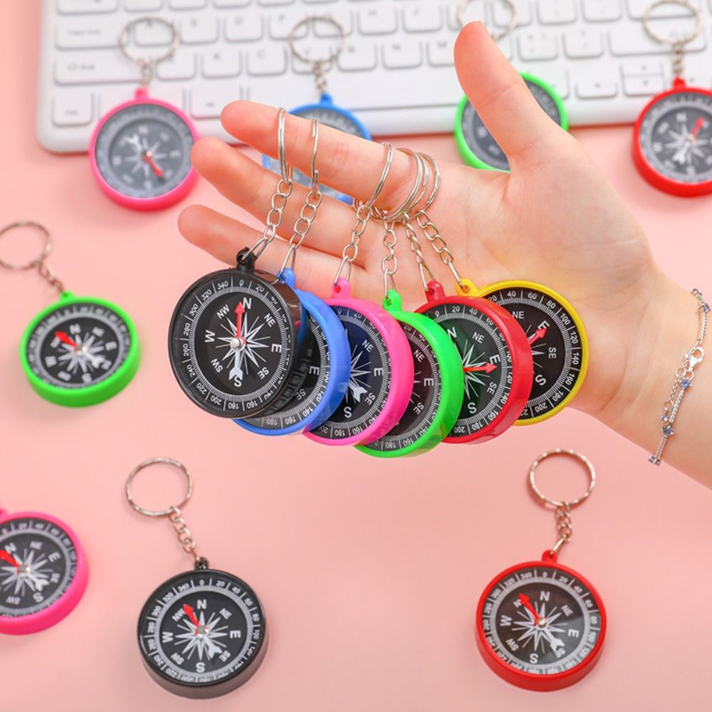 เข็มทิศพกพาสำหรับตั้งแคมป์กลาง - Compass Keychain Mini บทวิจารณ์และราคา