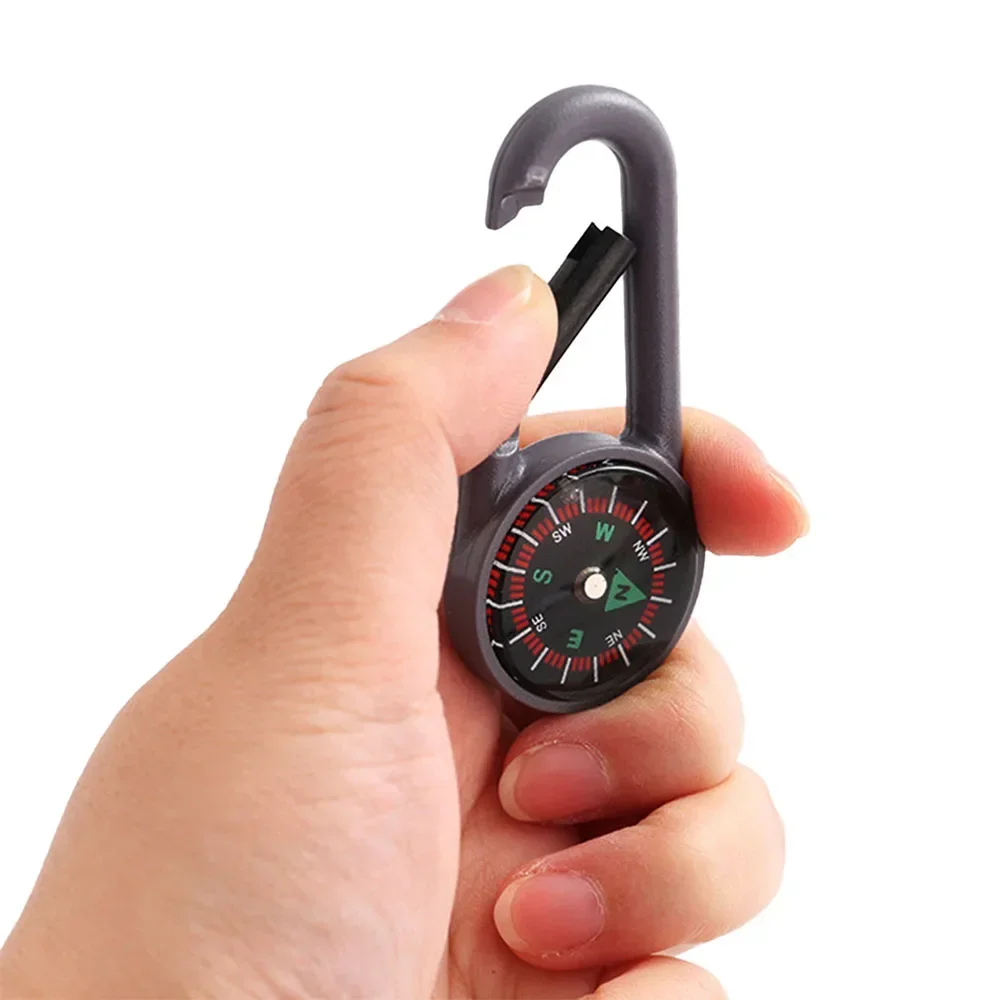 เข็มทิศแบบพกพาพร้อมคาราไบเนอร์ - Compass Keychain Mini บทวิจารณ์และราคา